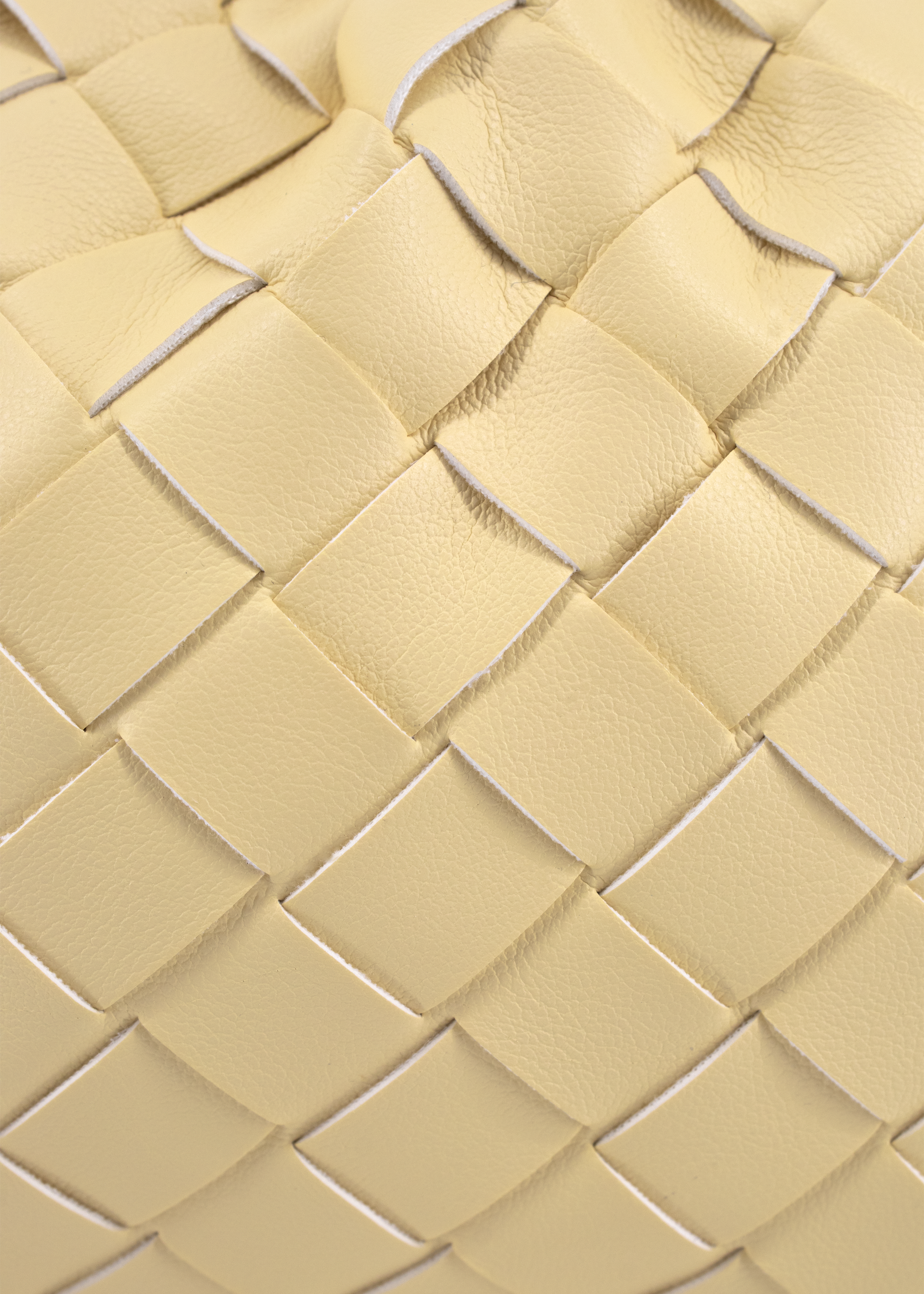 20-8 Twist Clutch Butter 
