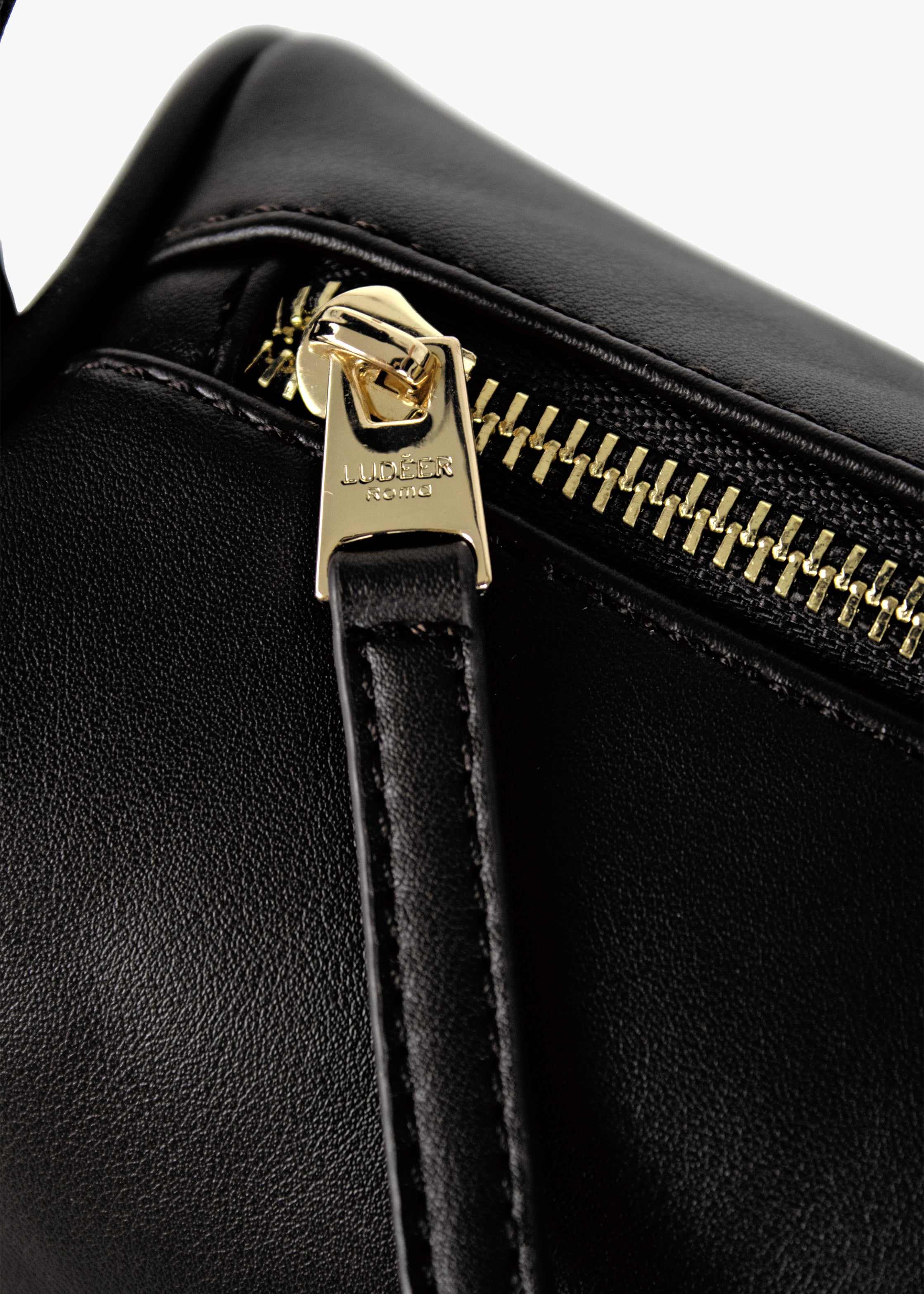 24/7 Round Bag Black - Ludèer