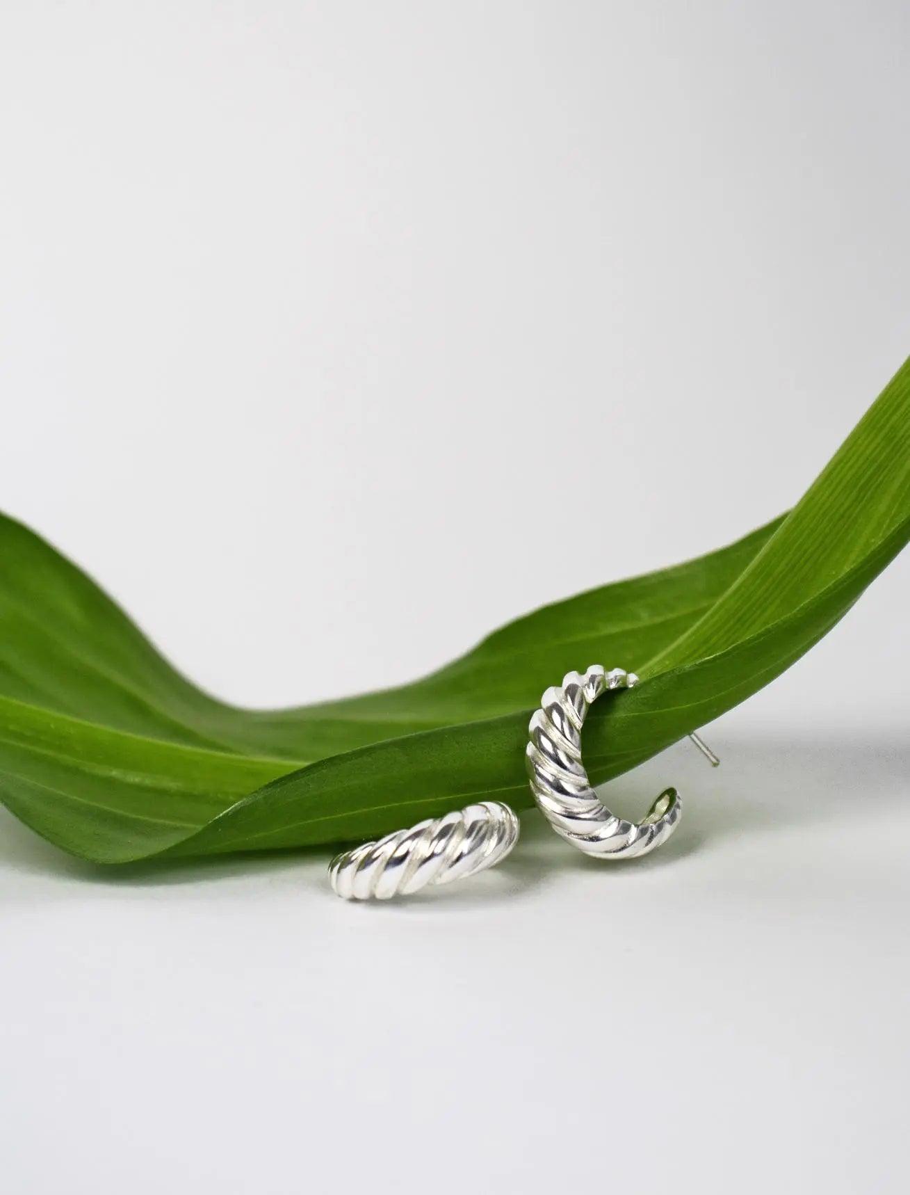 Twist Circle Hoops - Ludèer