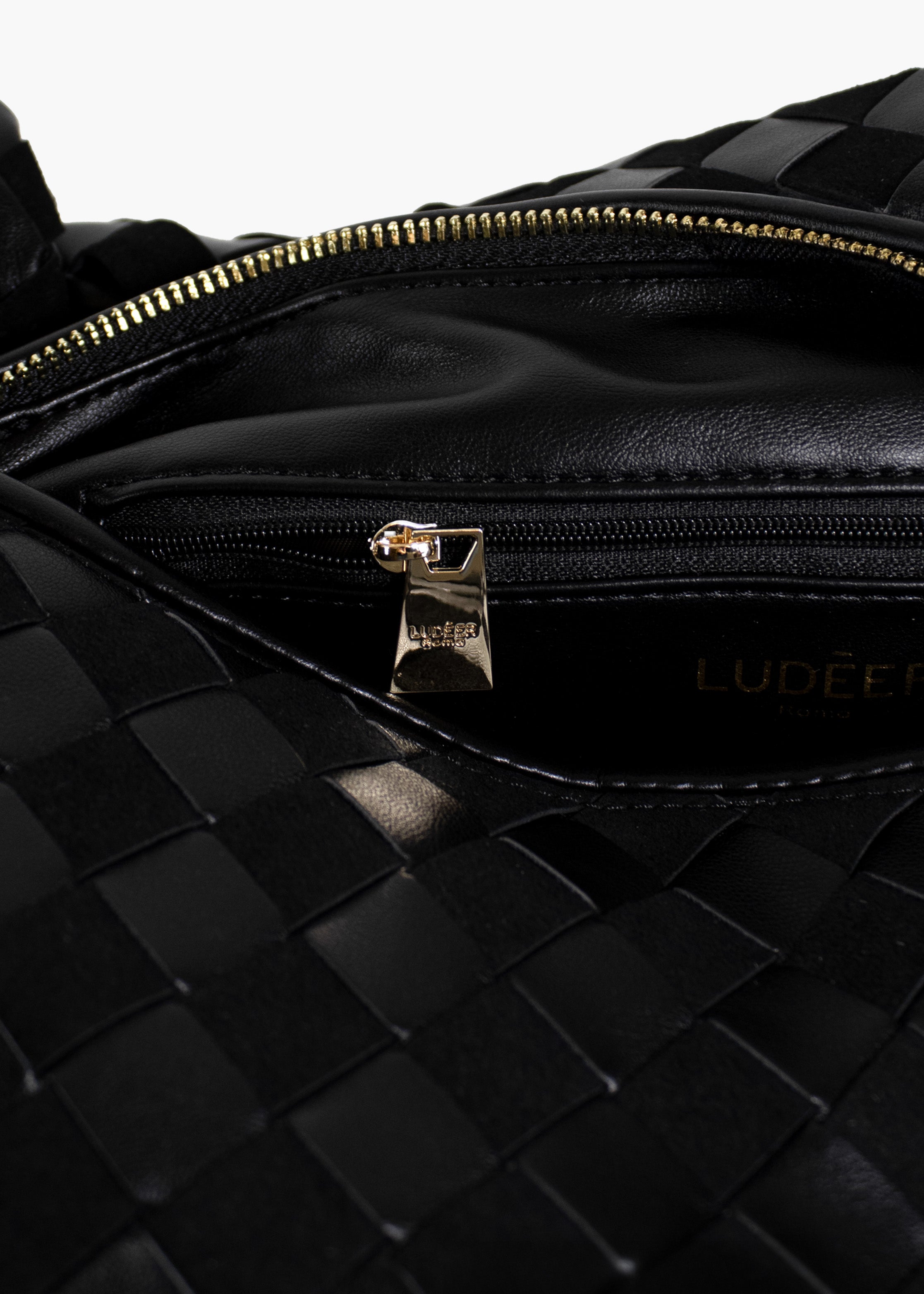 Aetherna Shoulder Bag Large Double Black 