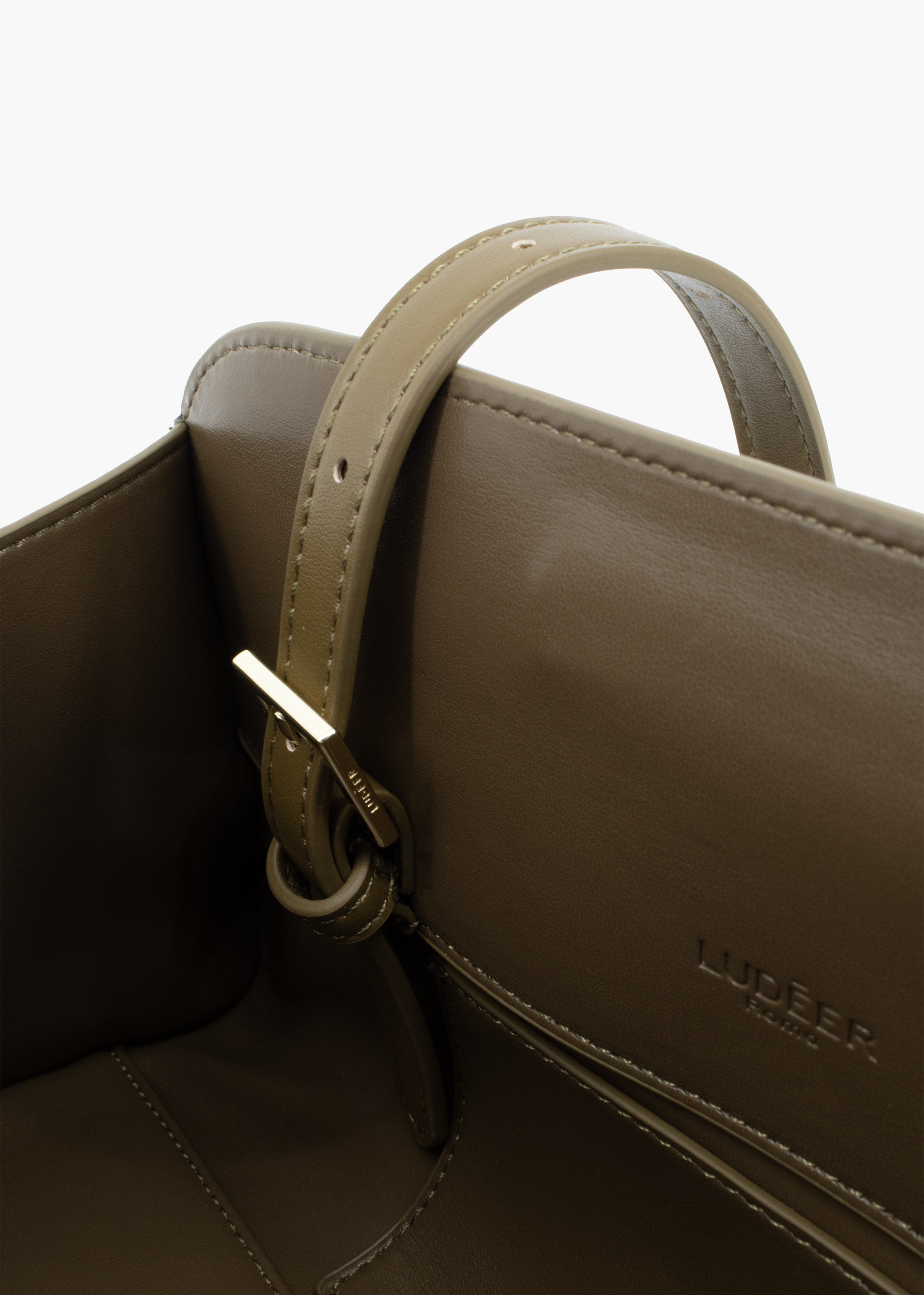 Kaia Clutch Green Musk 